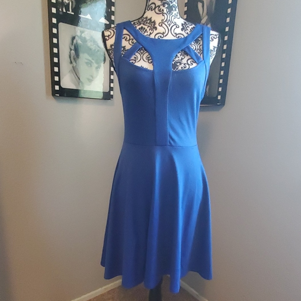 Lush cut out neckline dress